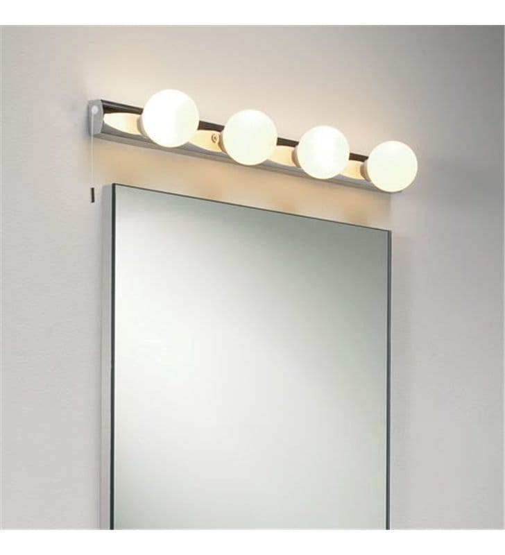 Lampa łazienkowa Cabaret 4 punktowa listwa z 4 okrągłymi kloszami z włącznikiem montaż pionowy lub poziomy oświetlenie toaletki