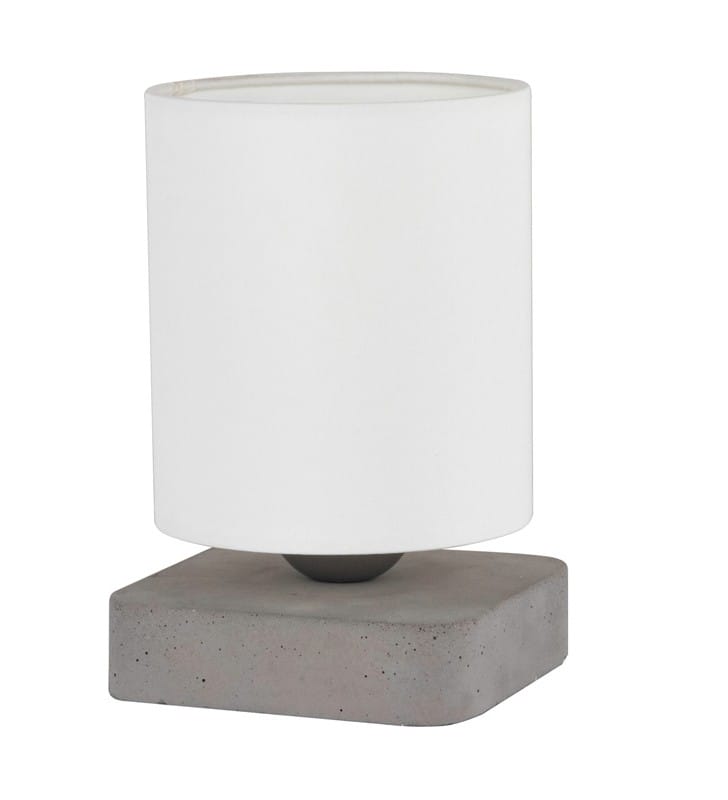 Niska lampka stołowa z betonową podstawą Gentle biały okrągły abażur